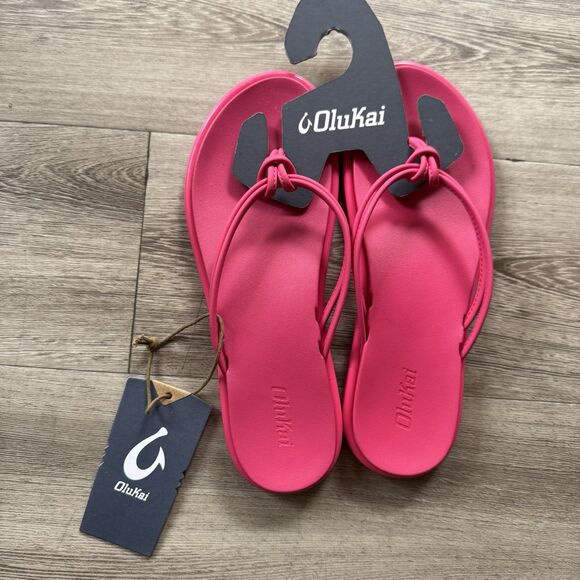 New OluKai AKA Sandals Womens Sz 7 Pink Plumeria Slippers Flip Flops 20509-6P6P - Picture 1 of 5